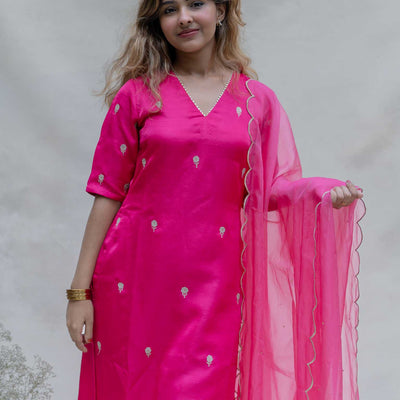 Gulabi Beli