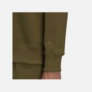 Adidas Originals | PHARRELL WILLIAMS BASICS CREW SWEATSHIRT