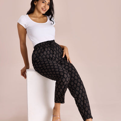Women Printed Black Mid Rise Viscose Lounge Pants