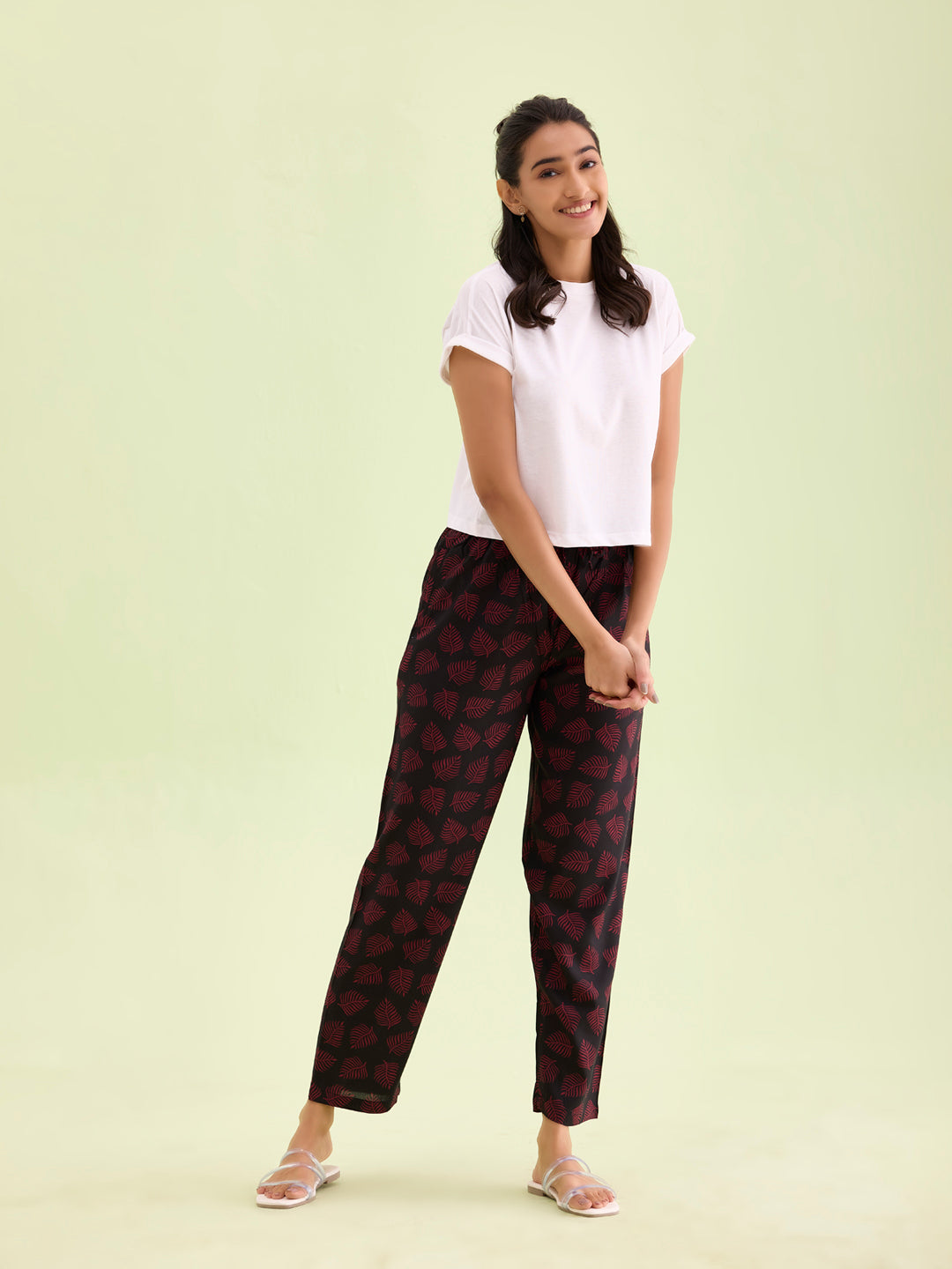 Women Printed Black Woven Viscose Mid Rise Lounge Pants