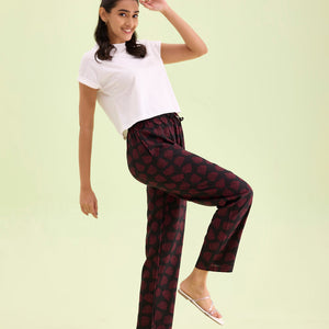 Women Printed Black Woven Viscose Mid Rise Lounge Pants