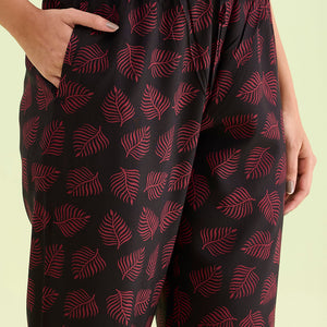 Women Printed Black Woven Viscose Mid Rise Lounge Pants