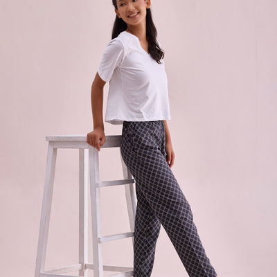 Women Printed Black Mid Rise Woven Viscose Lounge Pants