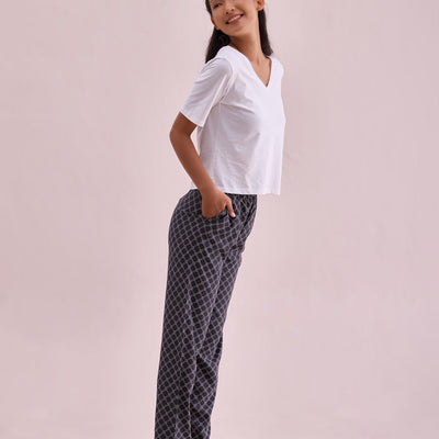 Women Printed Black Mid Rise Woven Viscose Lounge Pants