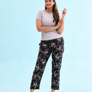 Women Printed Black Woven Viscose Mid Rise Lounge Pant
