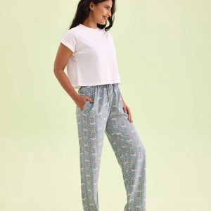 Women Printed Blue Woven Viscose Mid Rise Lounge Pants