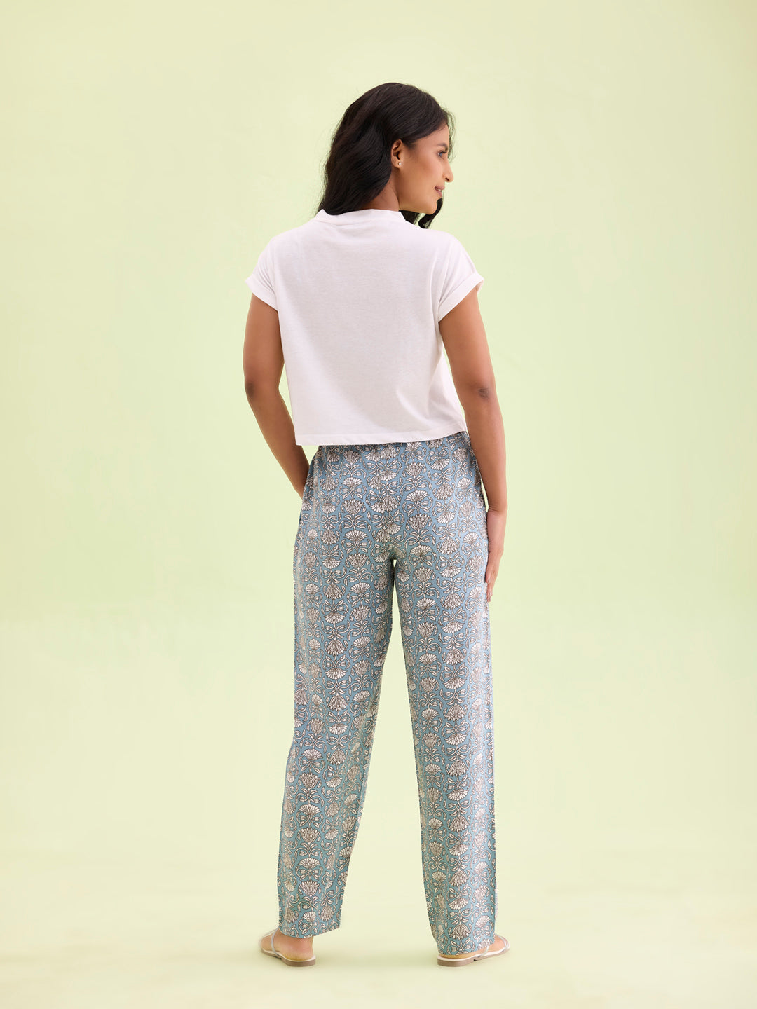 Women Printed Blue Woven Viscose Mid Rise Lounge Pants