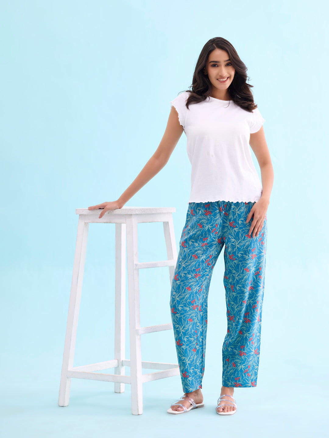 Women Printed Blue Mid Rise Woven Viscose Lounge Pants