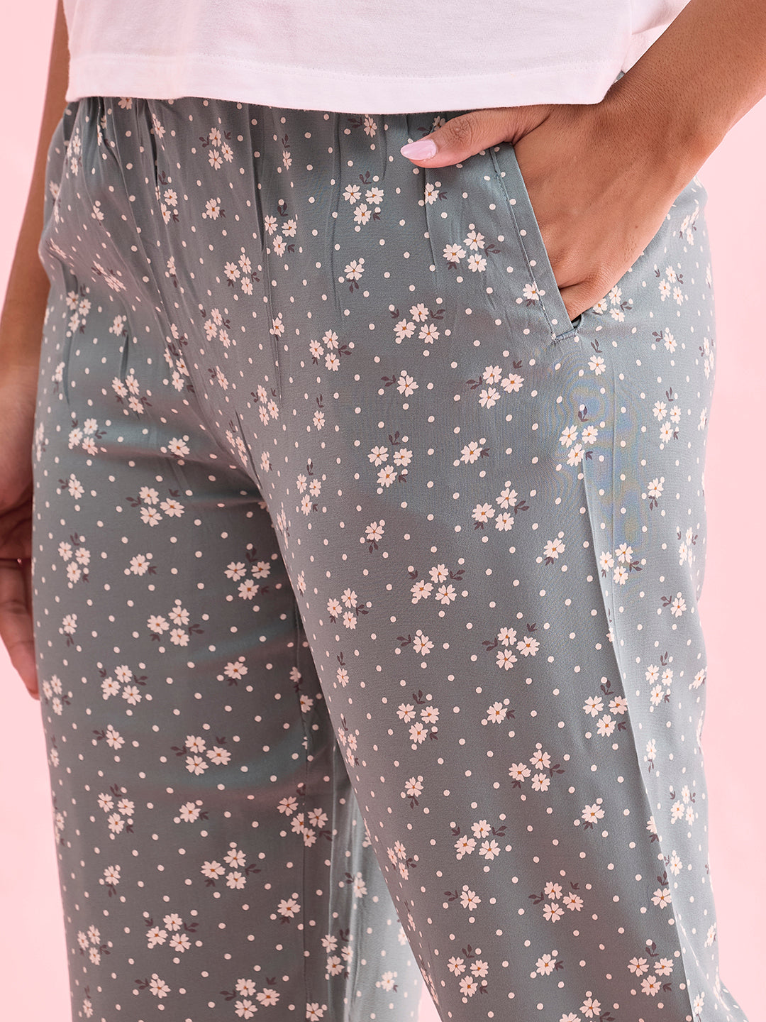 Women Printed Green Woven Viscose Mid Rise Lounge Pants