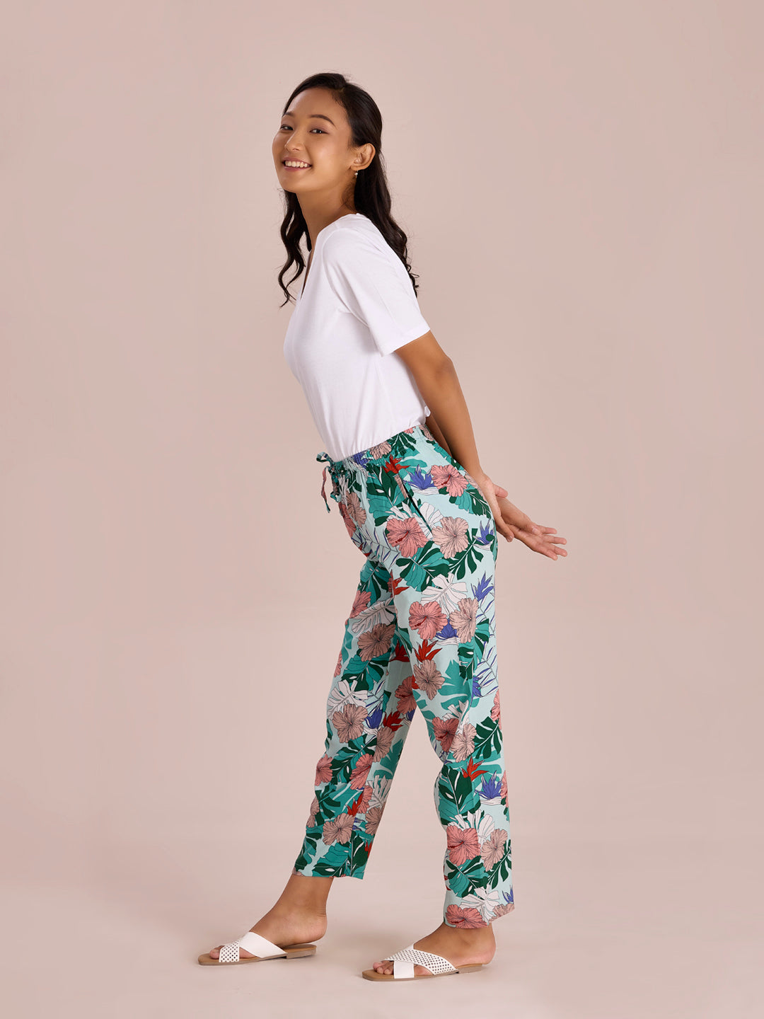 Women Green Printed Woven Viscose Lounge Pants