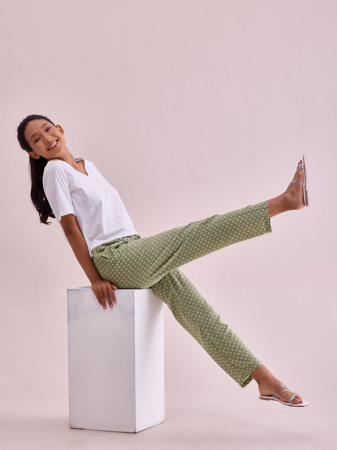 Women Printed Light Green Woven Viscose Lounge Pants