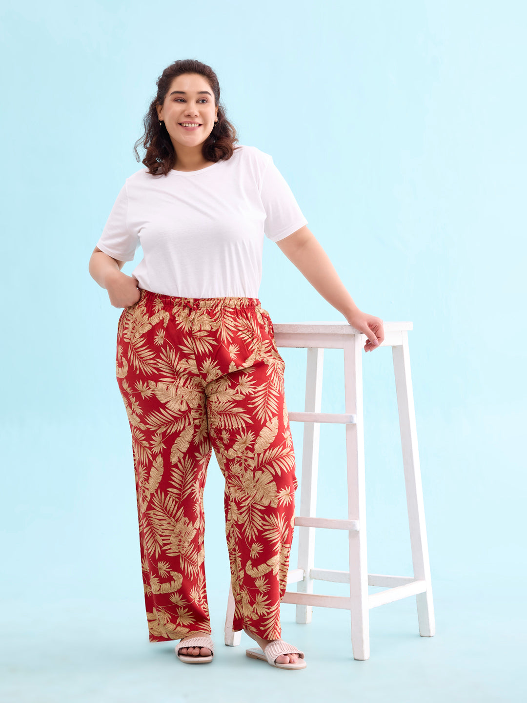 Women Printed Red Mid Rise Woven Viscose Lounge Pants
