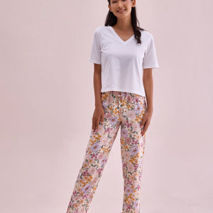 Women Printed Whites Woven Viscose Lounge Pants