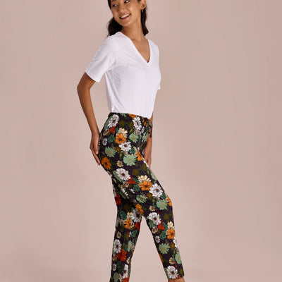 Women Printed Black Cotton Knit Mid Rise Lounge Pants