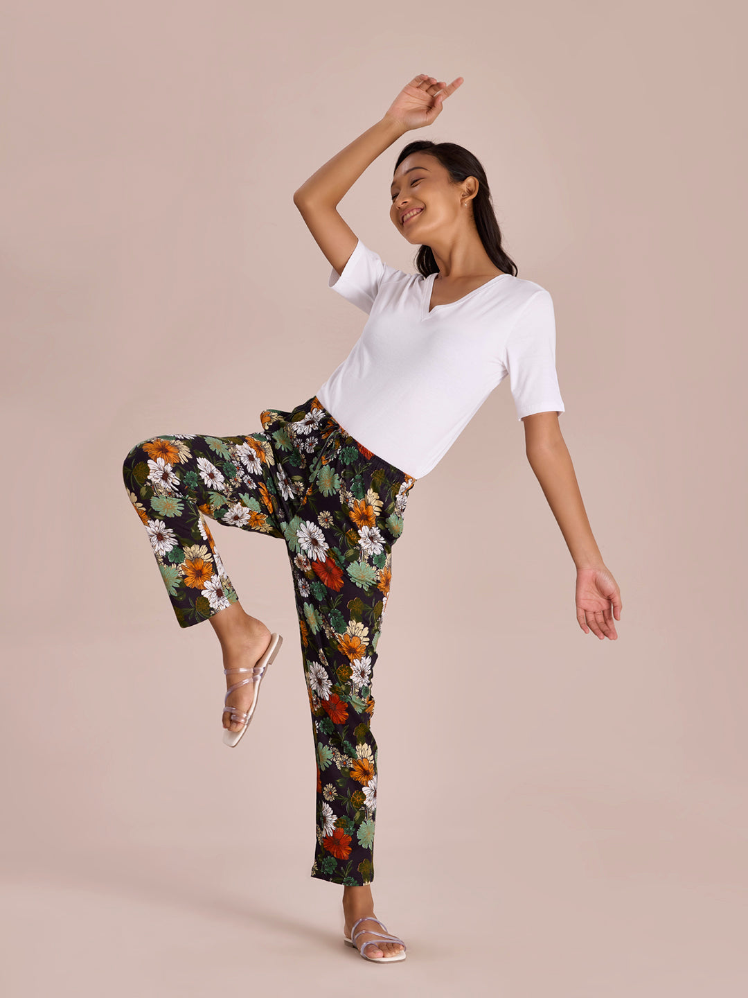Women Printed Black Cotton Knit Mid Rise Lounge Pants
