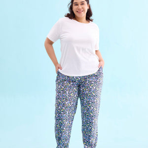 Women Printed Black Cotton Knit Mid Rise Lounge Pant