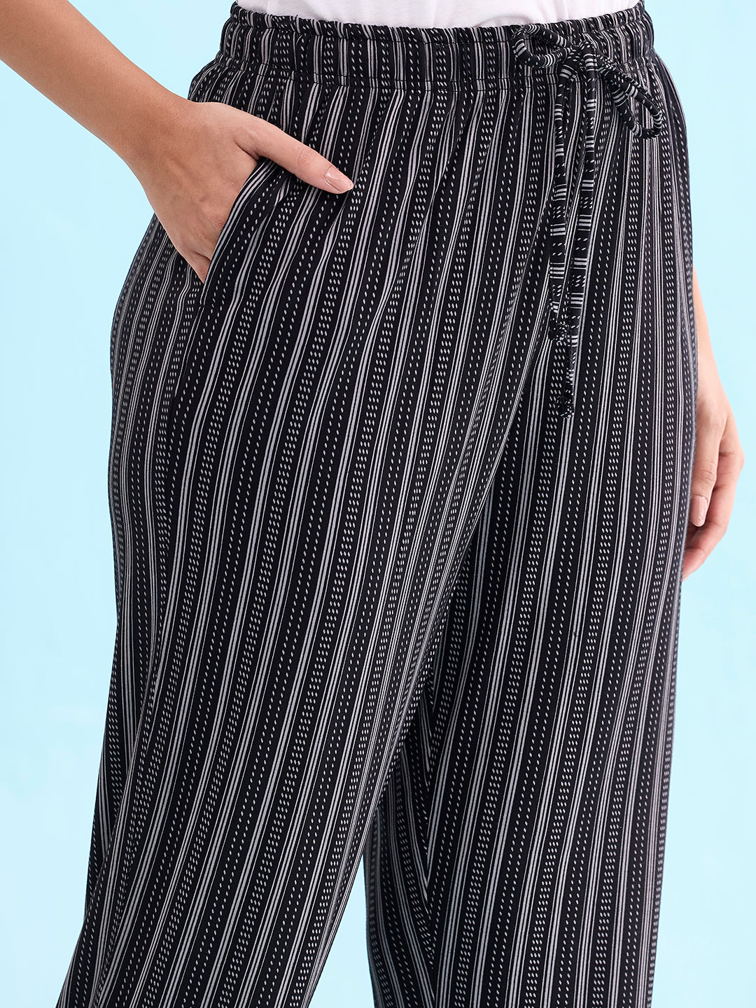 Women Printed Blacks Cotton Knit Lounge Pants