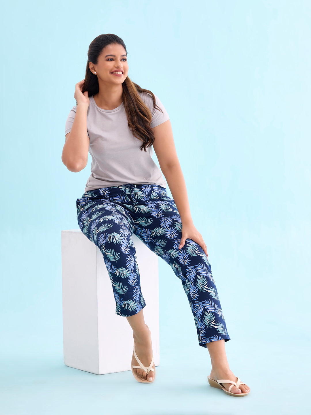 Women Printed Navy Mid Rise Cotton Knit Lounge Pants