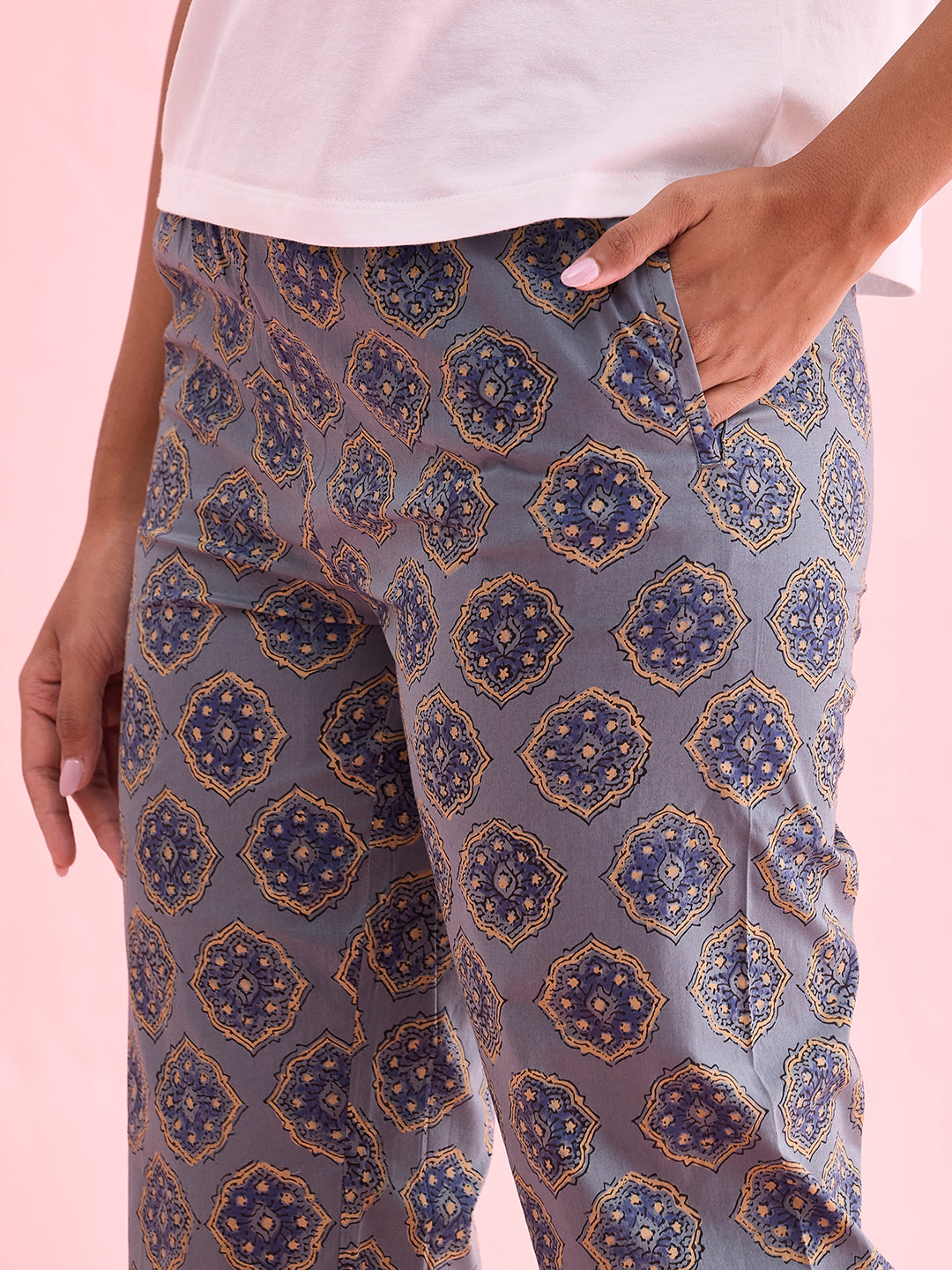 Women Printed Blue Cotton Woven Lounge Pants