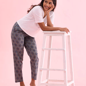 Women Printed Blue Cotton Woven Lounge Pants