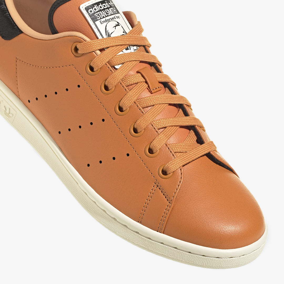 Adidas Originals | STAN SMITH  { PANTONE / CREAM WHITE