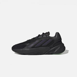 Adidas Originals | OZELIA  { CORE BLACK