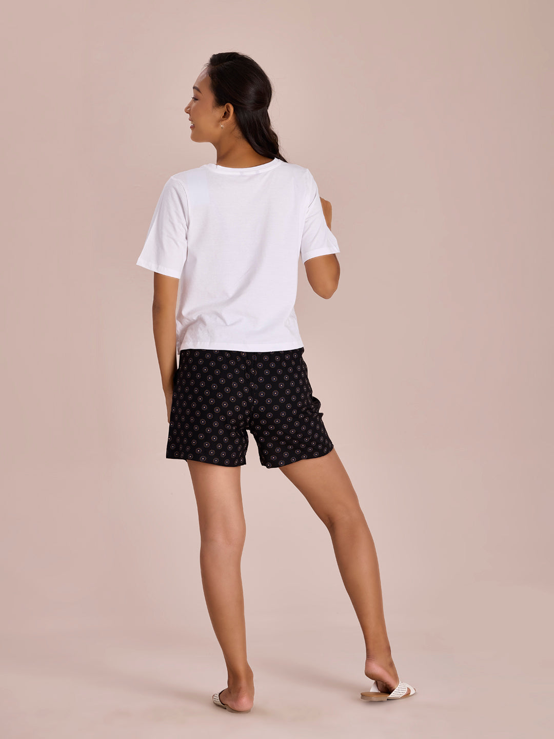Women Printed Blacks Woven Viscose Lounge Shorts