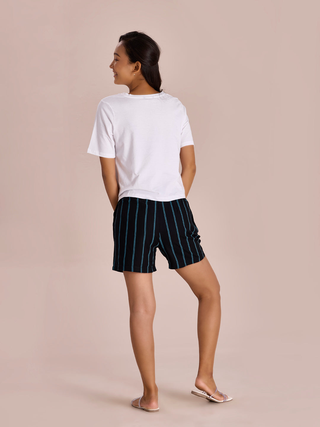 Women Printed Black Mid Rise Viscose Lounge Shorts