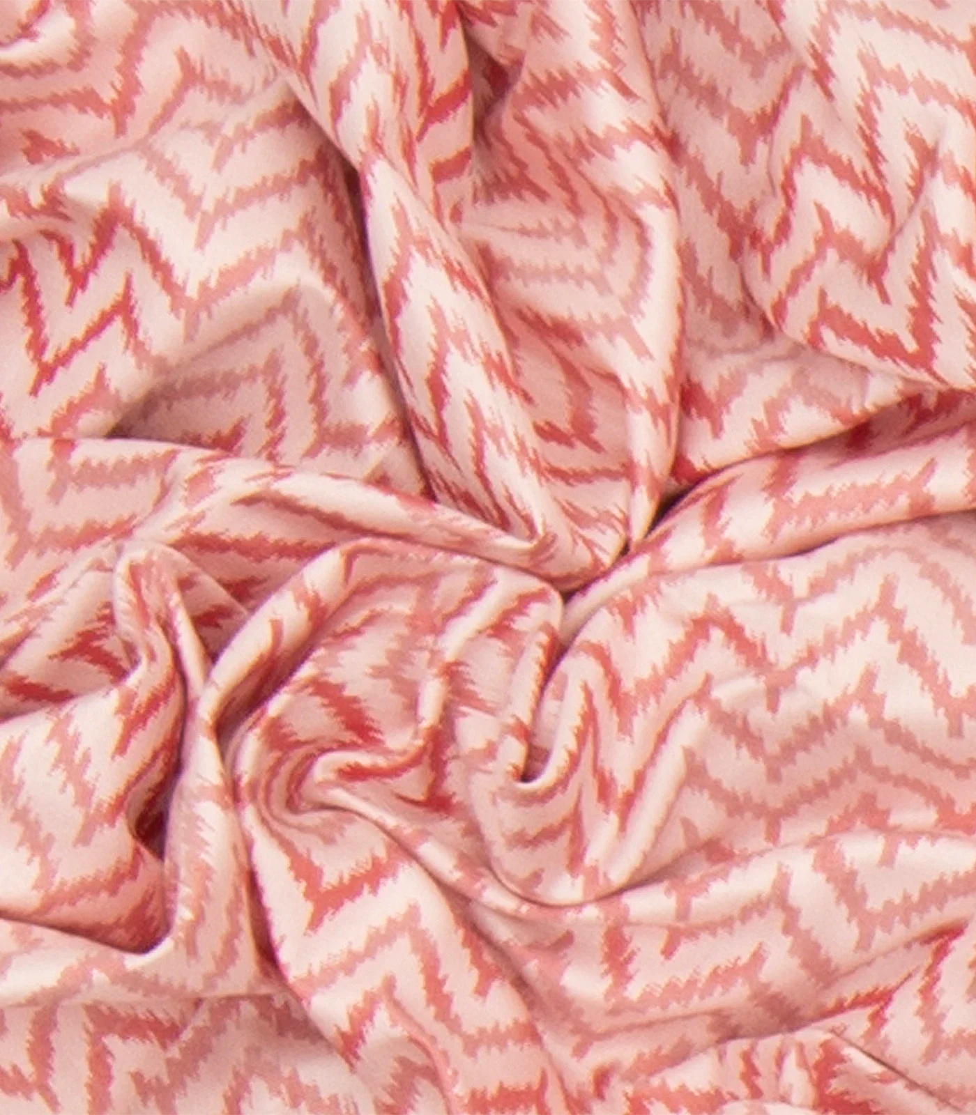 Off White Handwoven Ikat Silk Saree With Chevron Motifs & Orange Pallu-Off White