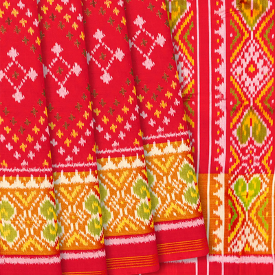 Red Handloom Patola Single Ikat Silk Saree With Diamond Motifs-Red