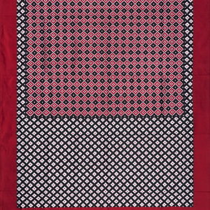 Black & White Handloom Pochampally Single Ikat Silk Saree With Diamond Motifs-Black