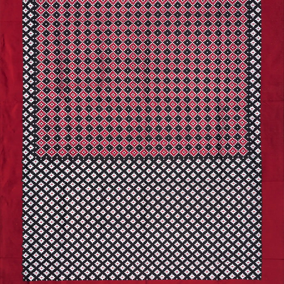 Black & White Handloom Pochampally Single Ikat Silk Saree With Diamond Motifs-Black