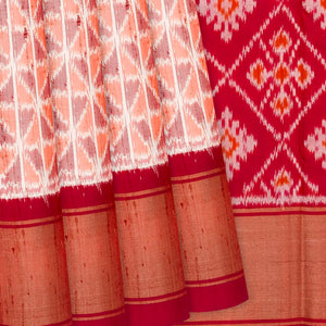 Peach Handloom Pochampally Ikat Saree With Diamond Motifs-Peach