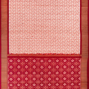 Peach Handloom Pochampally Ikat Saree With Diamond Motifs-Peach