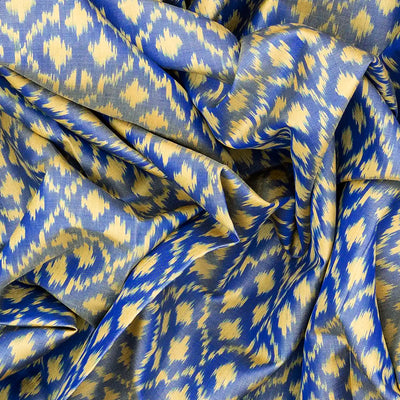 Light Blue Handloom Rajkot Patola Silk Saree With Diamond Motifs-Light Blue