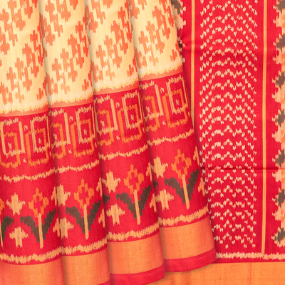 Cream Handloom Rajkot Patola Silk Saree With Floral Motifs-Cream