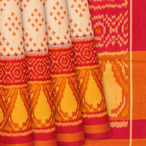 Off White Handloom Rajkot Patola Silk Saree With Diamond Motifs-Off White