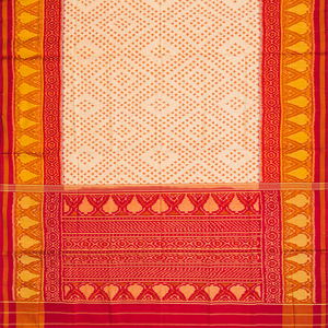 Off White Handloom Rajkot Patola Silk Saree With Diamond Motifs-Off White