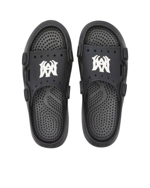 AMIRI ‘Sunday Black Slides’