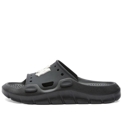 AMIRI ‘Sunday Black Slides’