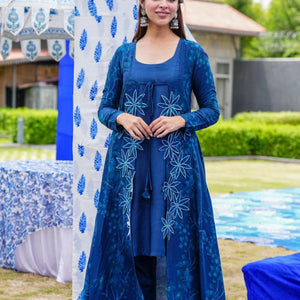 Modish fusion wear set