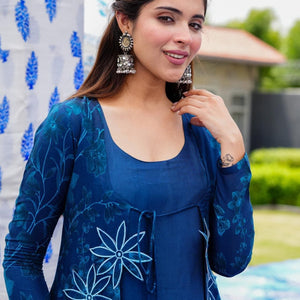Modish fusion wear set