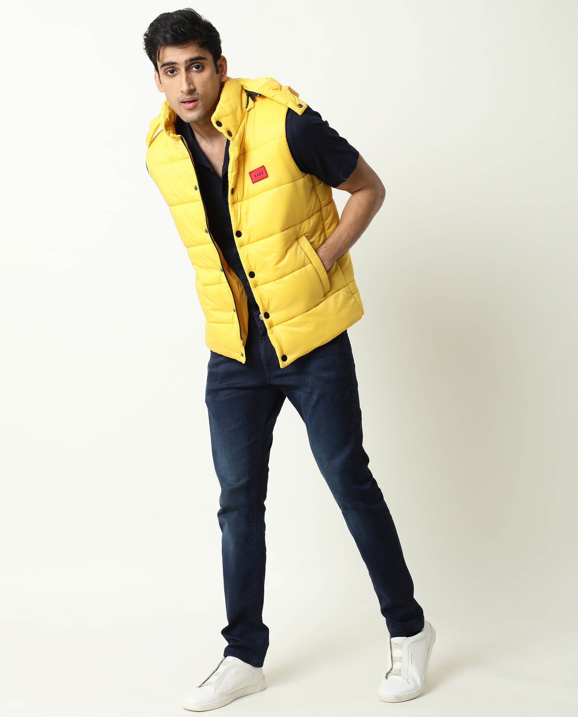 Rare Rabbit Men's Depot Yellow Plain Sleeveless Detachable Hood Puffer Jacket