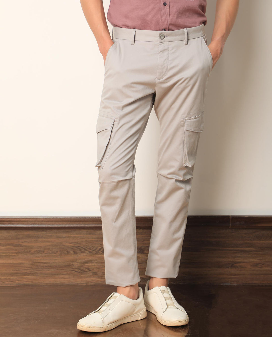 Rare Rabbit Men's Celu Grey Solid Mid-Rise Cargo Style Slim-Fit Trouser