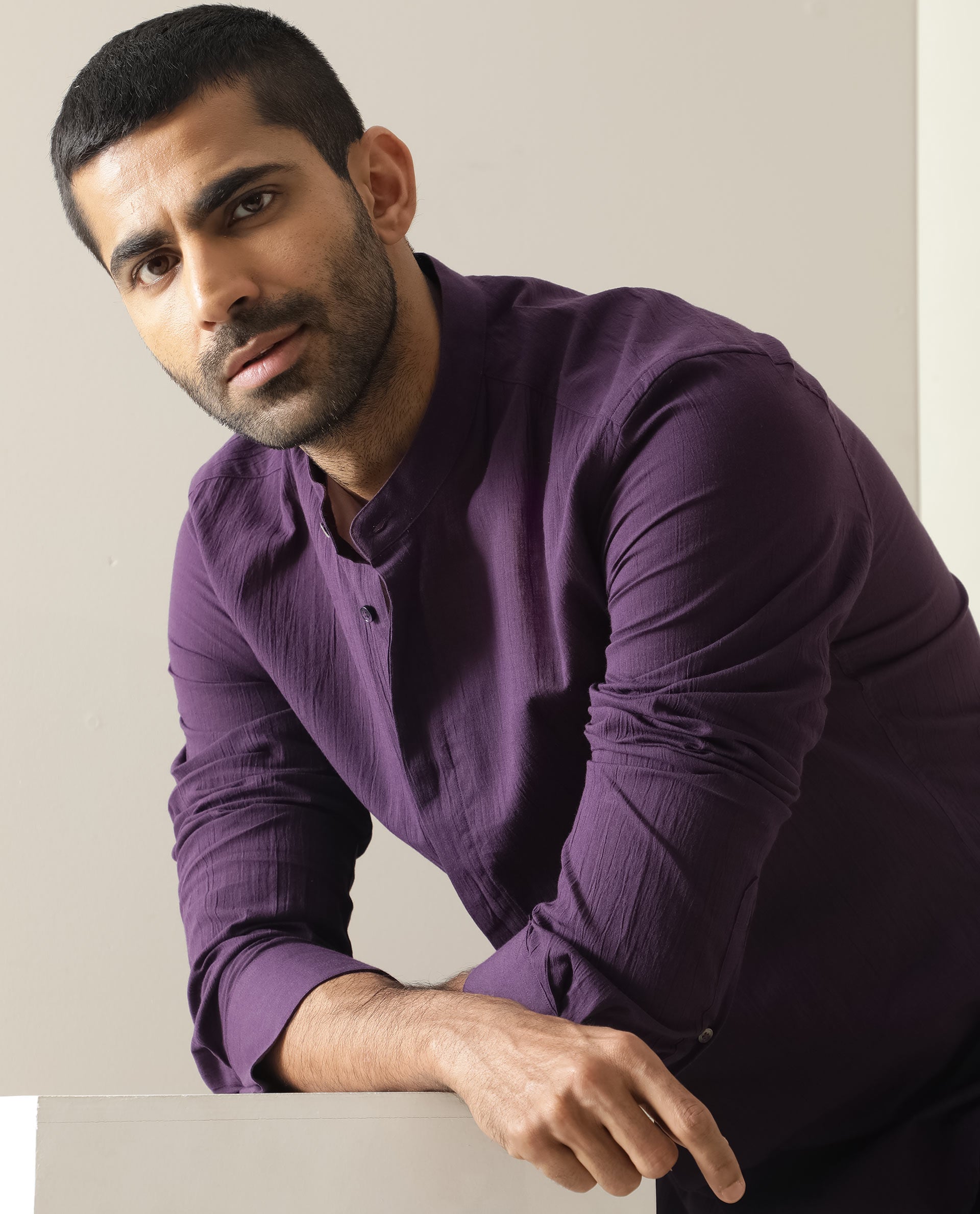 Rare Rabbit Men's Crinckle Purple Cotton Fabric Mandarin Collar Full Sleeves Solid Shirt