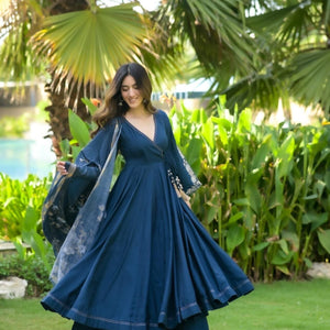 Tanvi blue muslin suit set