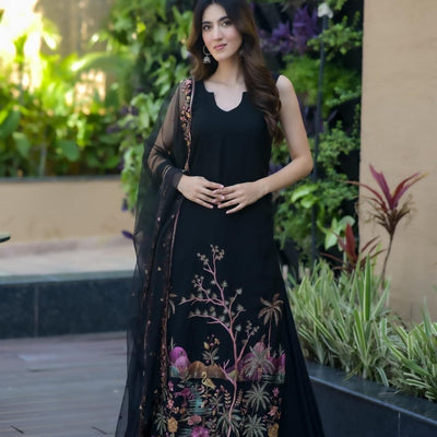 Shreya black Embroidered georgette set