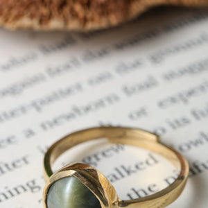 Studio Vaidik Cats eye/ Lehsuniya Ring 7.25 ratti