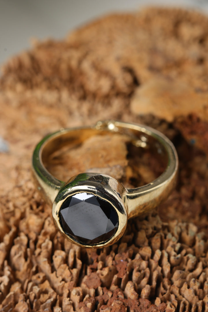 Studio Vaidik Black Zircon Vashikaran Ring