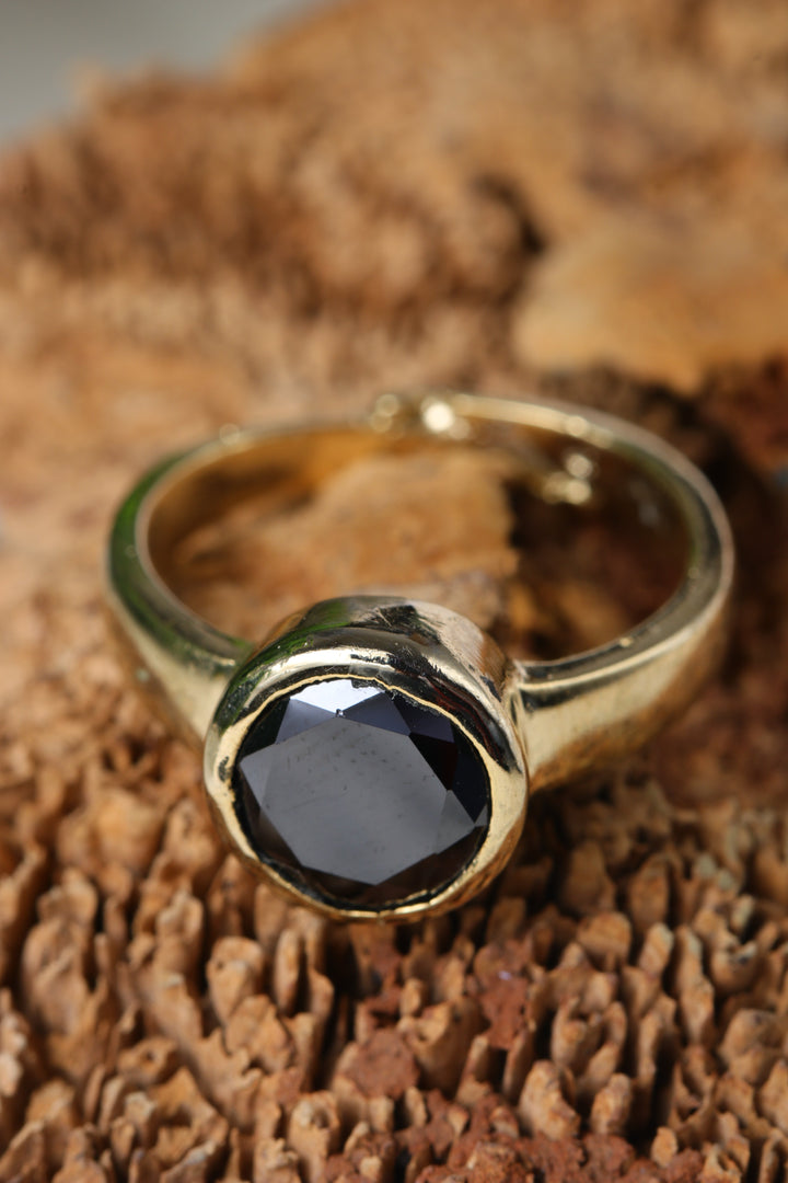 Studio Vaidik Black Zircon Vashikaran Ring